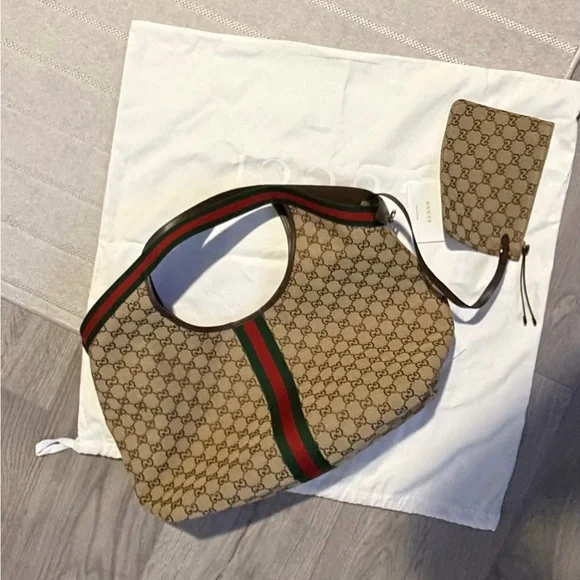 Gucci Beige and Green Signature Tote - Picture 4 of 12